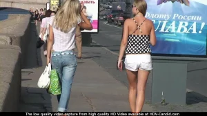 05-candid-sexy-chicks