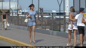 10-candid-sexy-chicks