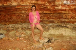 02-girl-in-the-rocks-shows-her-big-boobs