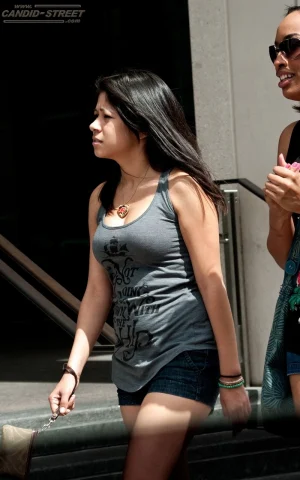 01-sweet-candid-boobs