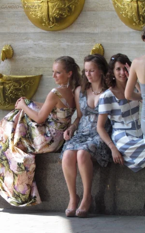 06-sweet-candid-boobs