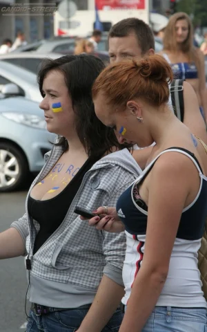 11-sweet-candid-boobs