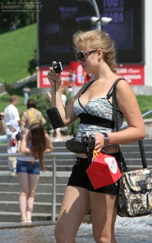 16-sweet-candid-boobs