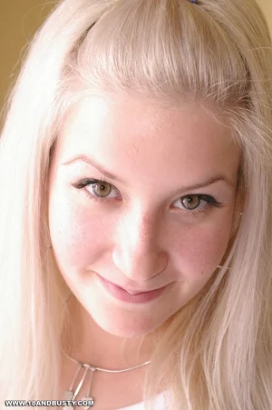 04-the-girl-is-exposed-to-show-her-breasts